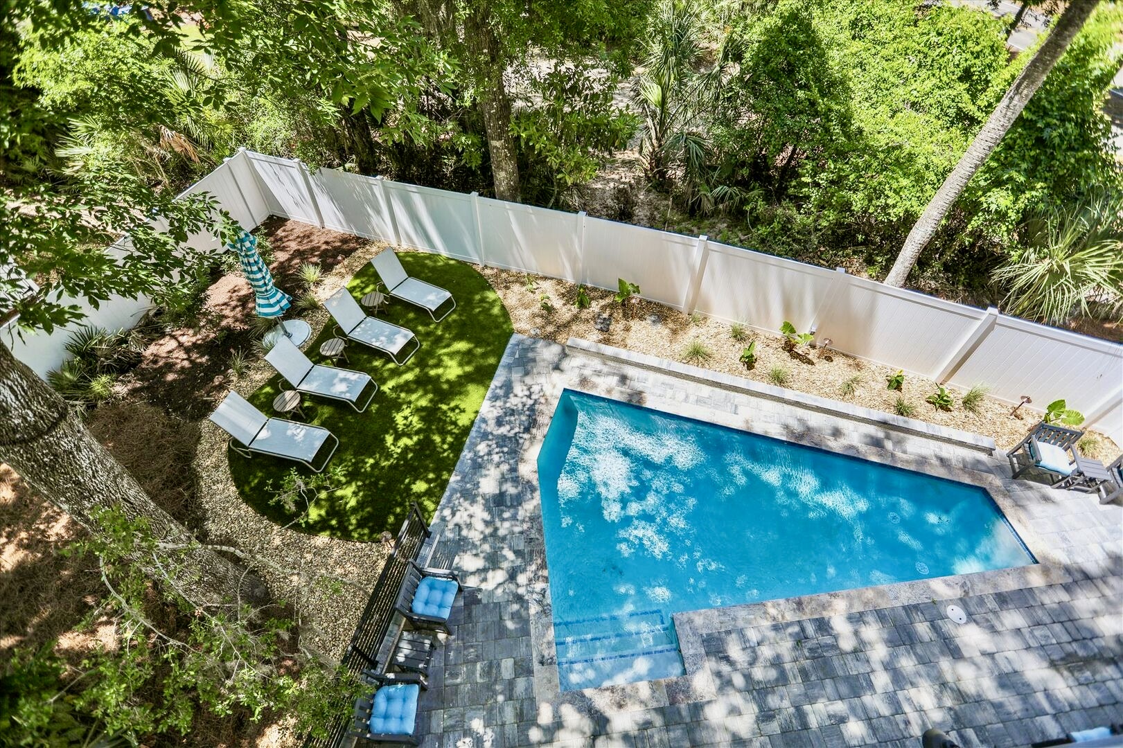 Pool aerial